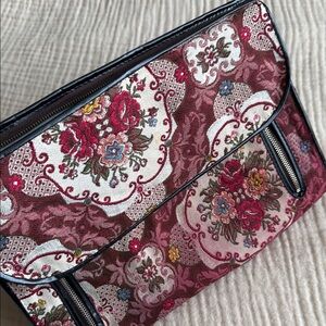 Vintage Floral Embroidered Tapestry Makeup Pouch